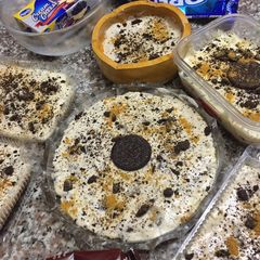 A picture of No bake cheesecake.