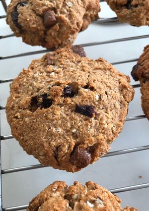 A picture of Wholemeal oat cookies.