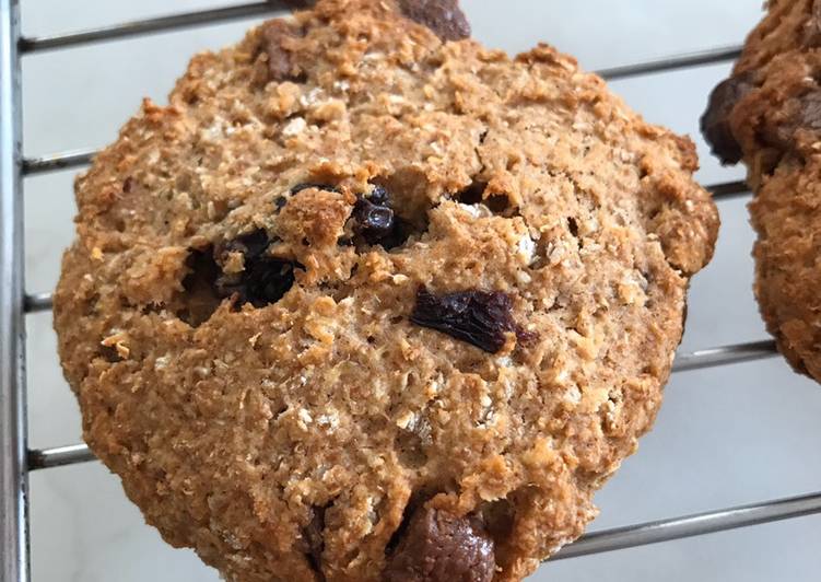 Wholemeal oat cookies