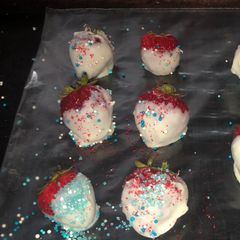A picture of Dipped strawberries.