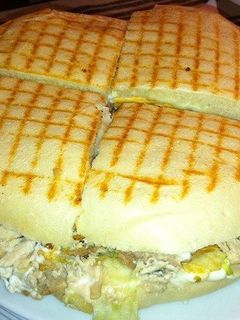 Una foto de Campero de pollo