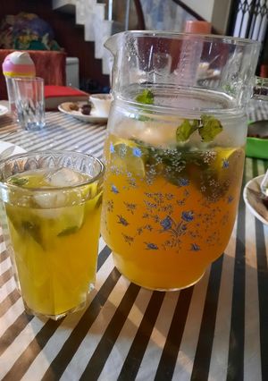A picture of Peach juice.