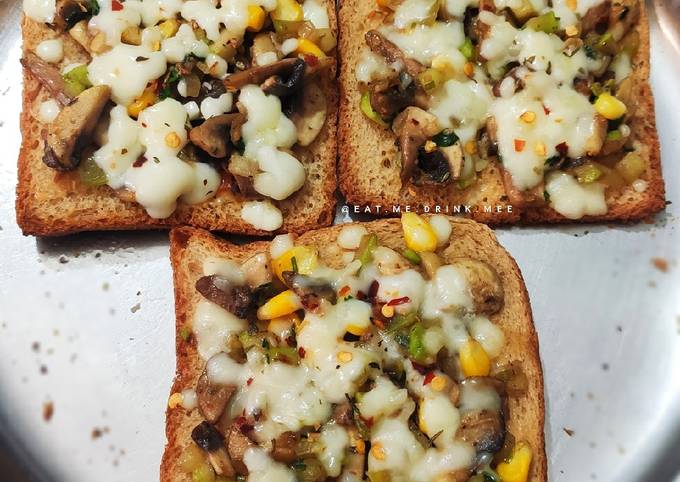 Step-by-Step Guide to Prepare Gordon Ramsay Mushroom Zucchini Bread Pizza