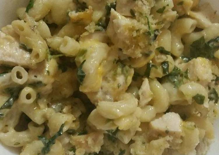 Recipe of Favorite Cheesy Chicken with spinach pasta bake