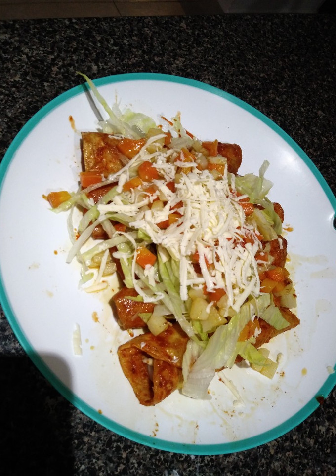 Una foto de Tacos Rojos (tacos potosinos o tacos camila)