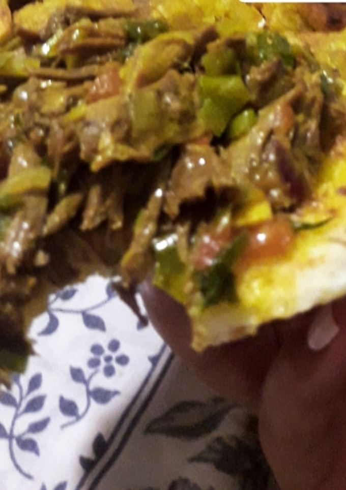Una foto de Arepa colombiana con carne desmechada #mundo