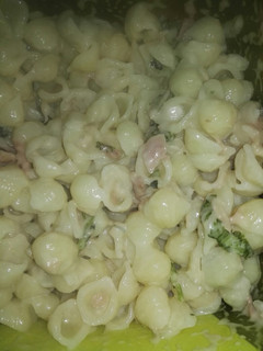 Una foto de Ensalada de caracolitos