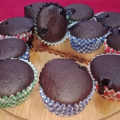 A picture of Center filled chocolate cup cakes😋.