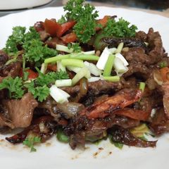 A picture of Sweet And Sour Beef.