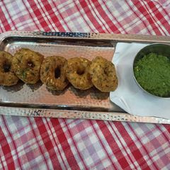 A picture of Urad dal pakora.