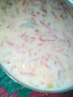 गाजर की खीर (Gajar ki kheer recipe in hindi) रेसिपी मुख्य फोटो