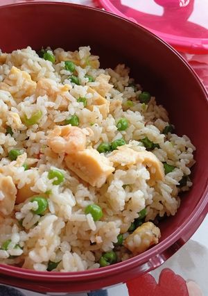 Una foto de Arroz tres delicias (sin jamón)