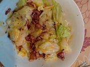 Una foto de ensalada de calamar
