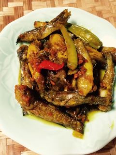Hình của món Cá bống cát kho nghệ.