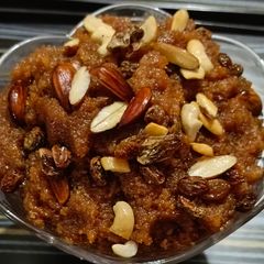 A picture of Caramelized Semolina Dessert.