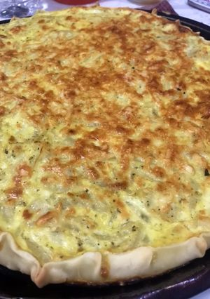 Una foto de Tarta de Cebolla y Queso 🧀