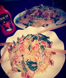 mì xào tôm cải ngọt