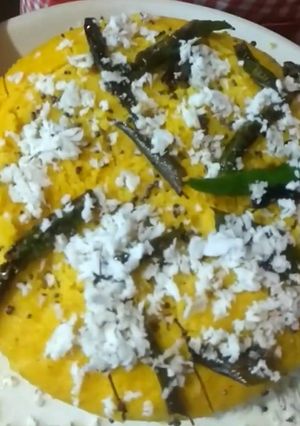 खमण ढोकळा (khaman dhokla recipe in marathi) रेसिपी चे मुख्य फोटो