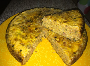Una foto de Tortilla de tallarines y sobras