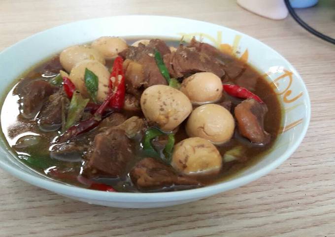 Semur Daging dan Telur Puyuh