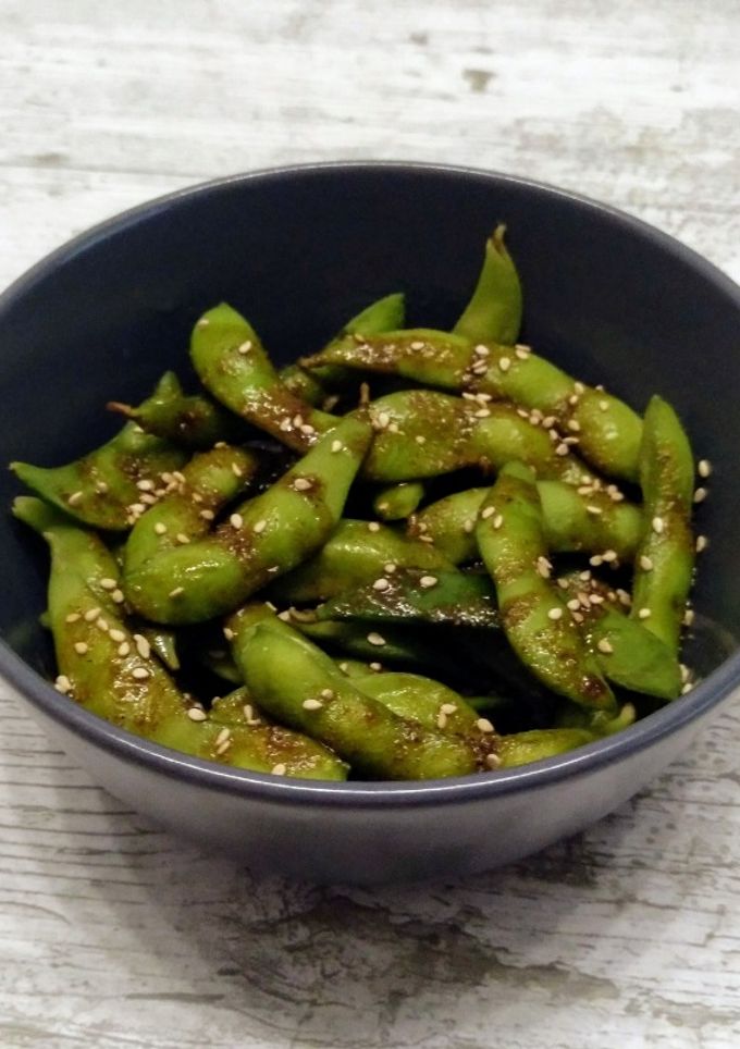 Una foto de Edamame aliñado