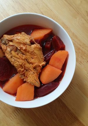 Hình của món Canh củ hầm xương gà.