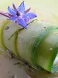 Rouleau de courgette à la mousse de saumon