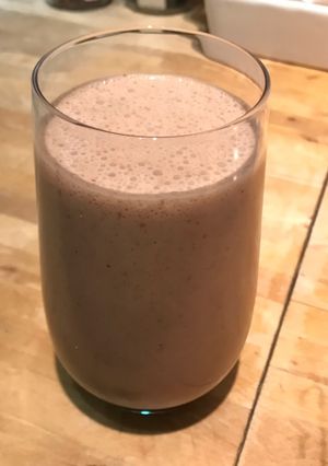 A picture of Banana & Cocoa Smoothie.