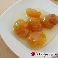 A picture of Chestnut spoon sweet.