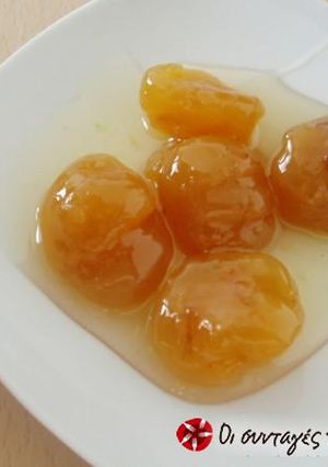A picture of Chestnut spoon sweet.