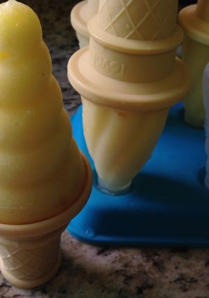 A picture of Homemade Pineapple Ice Cream.