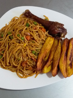 A picture of Spaghetti Jollof.