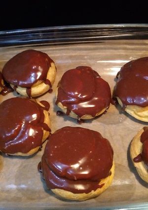 Une photo de Choux farcis de crème pâtissière