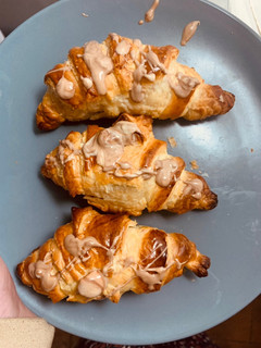 Una foto de Croissant de Kinder Bueno