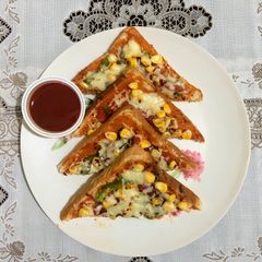 Crispy Pizza Toast A picture of Crispy Pizza Toast.