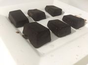 Una foto de maní chocolate coco