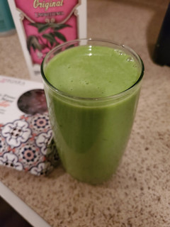 A picture of Whole Foods Green Smoothie.