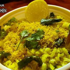A picture of Maharashtrian Poha.