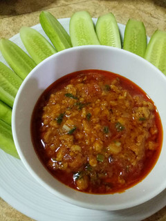 A picture of Nam Prik Ong (Red Curry Paste Version).