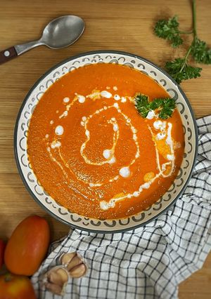 Una foto de Crema de tomates rostizados sin lácteos