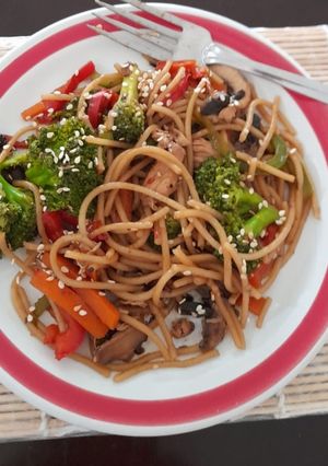Una foto de Fideos Chinos
