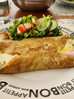 Una foto de Omelette de jamón y queso