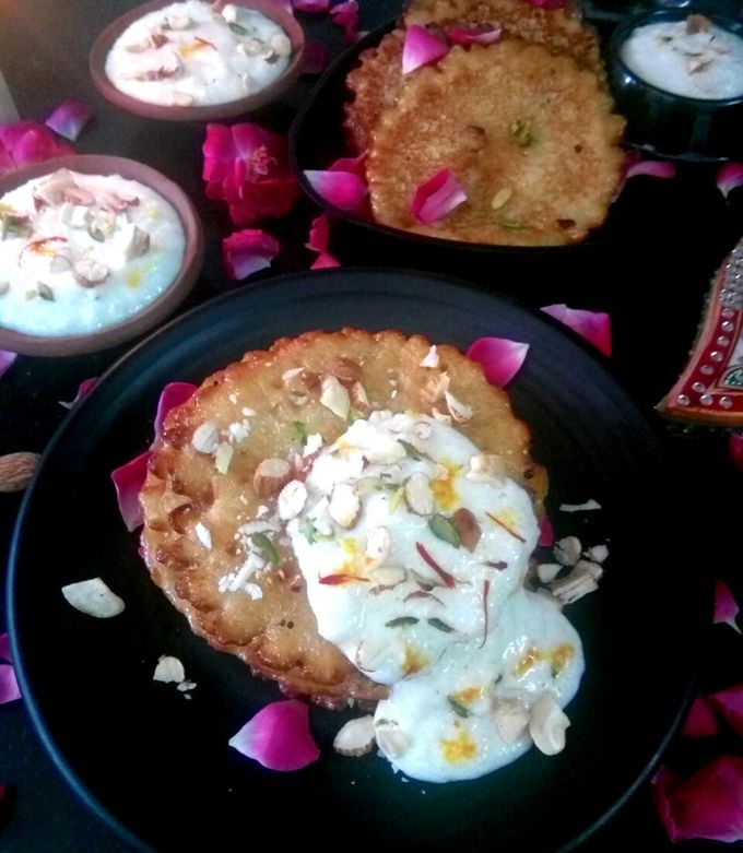 A picture of Malpua Kheer.