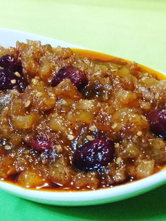 Una foto de Chutney de piña con arándanos