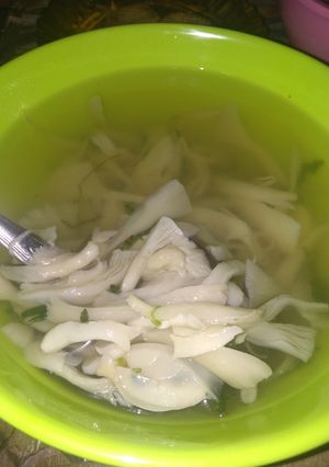 Foto resep Sayur Jamur Bening. Sop Jamur putih