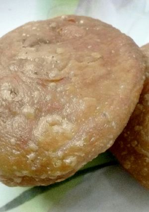 A picture of Dal puri.