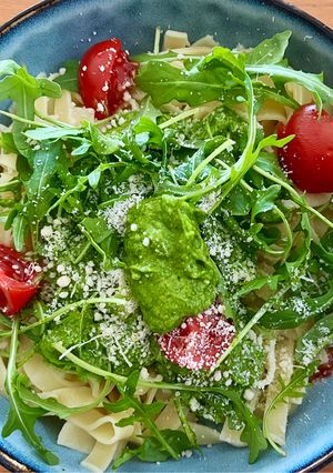 Une photo de Tagliatelles au pesto de roquette