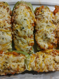Una foto de Calabacines al horno rellenos