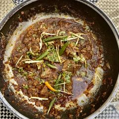 A picture of Delicious Beef Karahi.