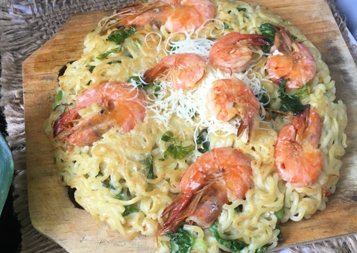 Omelette Mie Udang with bayam